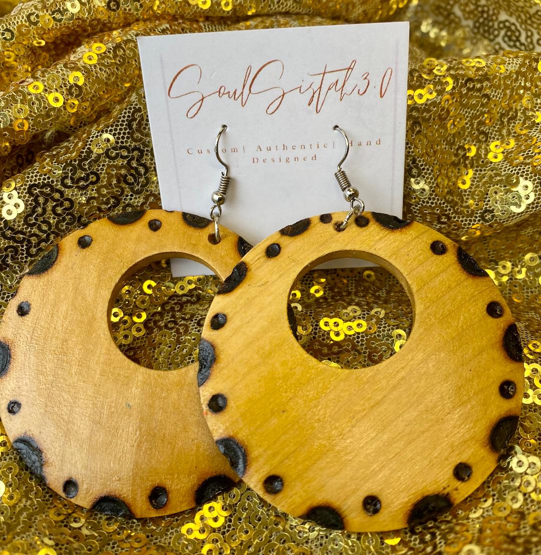SIGNATURE EARRING COLLECTION