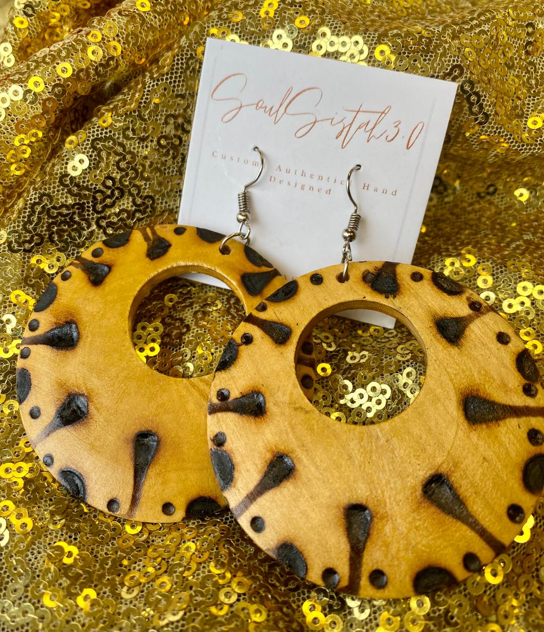 SIGNATURE EARRING COLLECTION